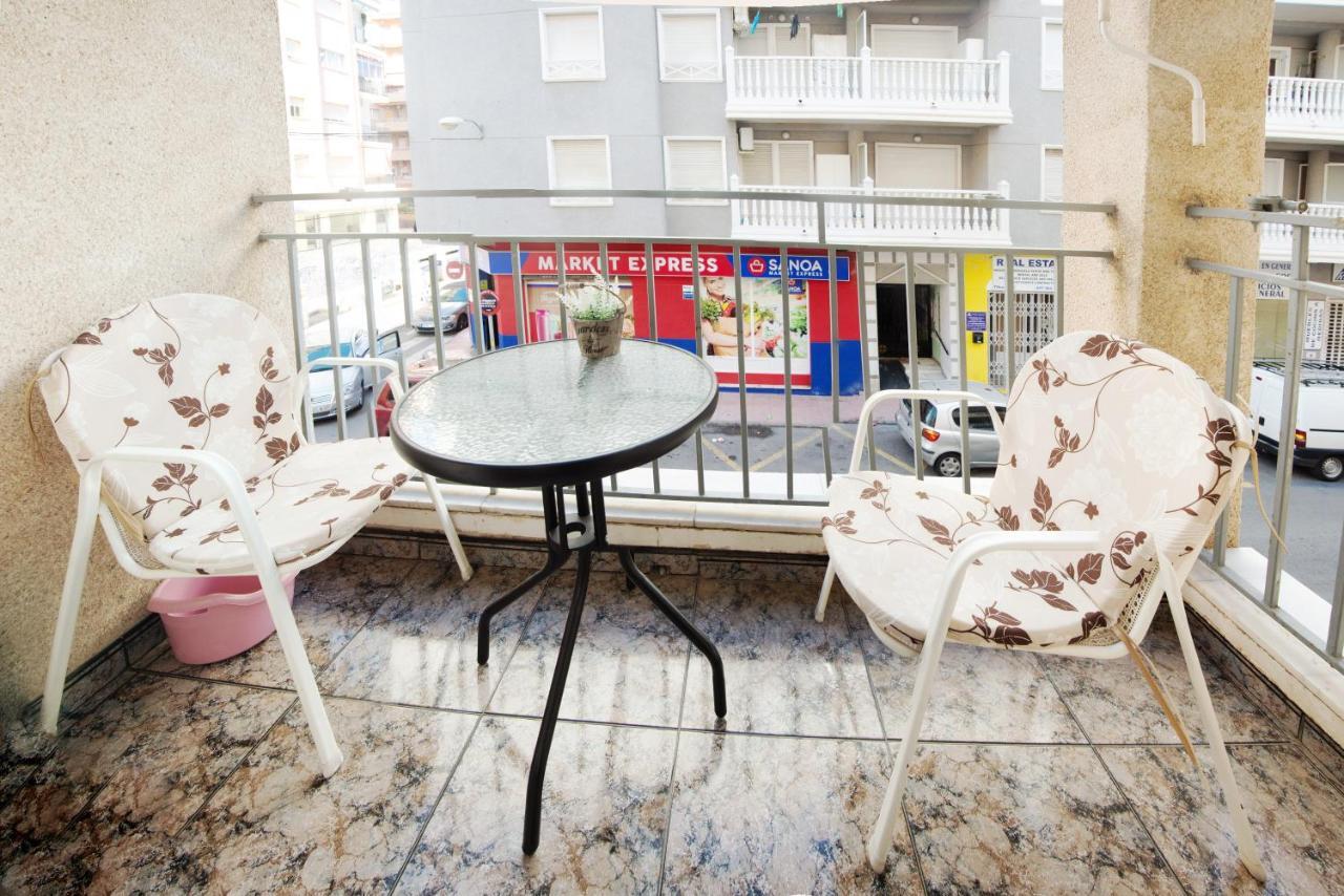 Holiday La Loma Apartment Torrevieja Exterior photo
